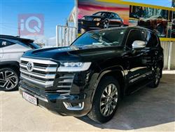 تۆیۆتا لاند کروزەر